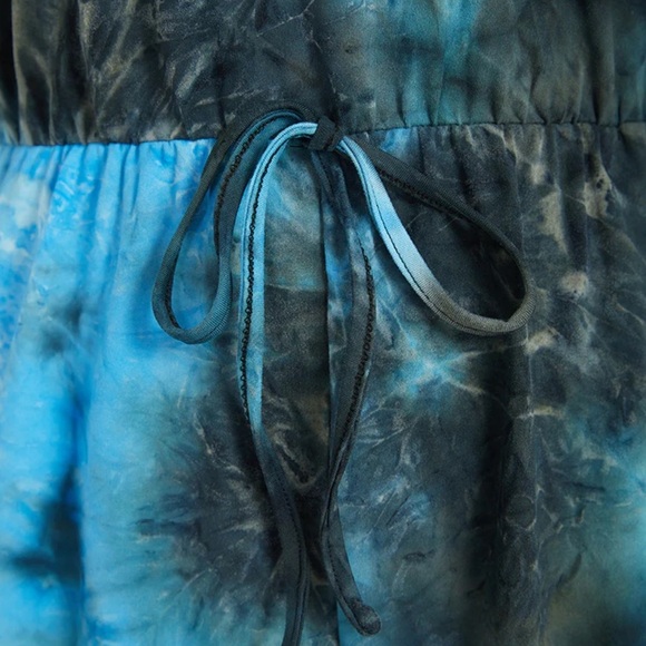 BloomChic Tie-Dye Blue Romper XL us14-16 - Picture 7 of 10